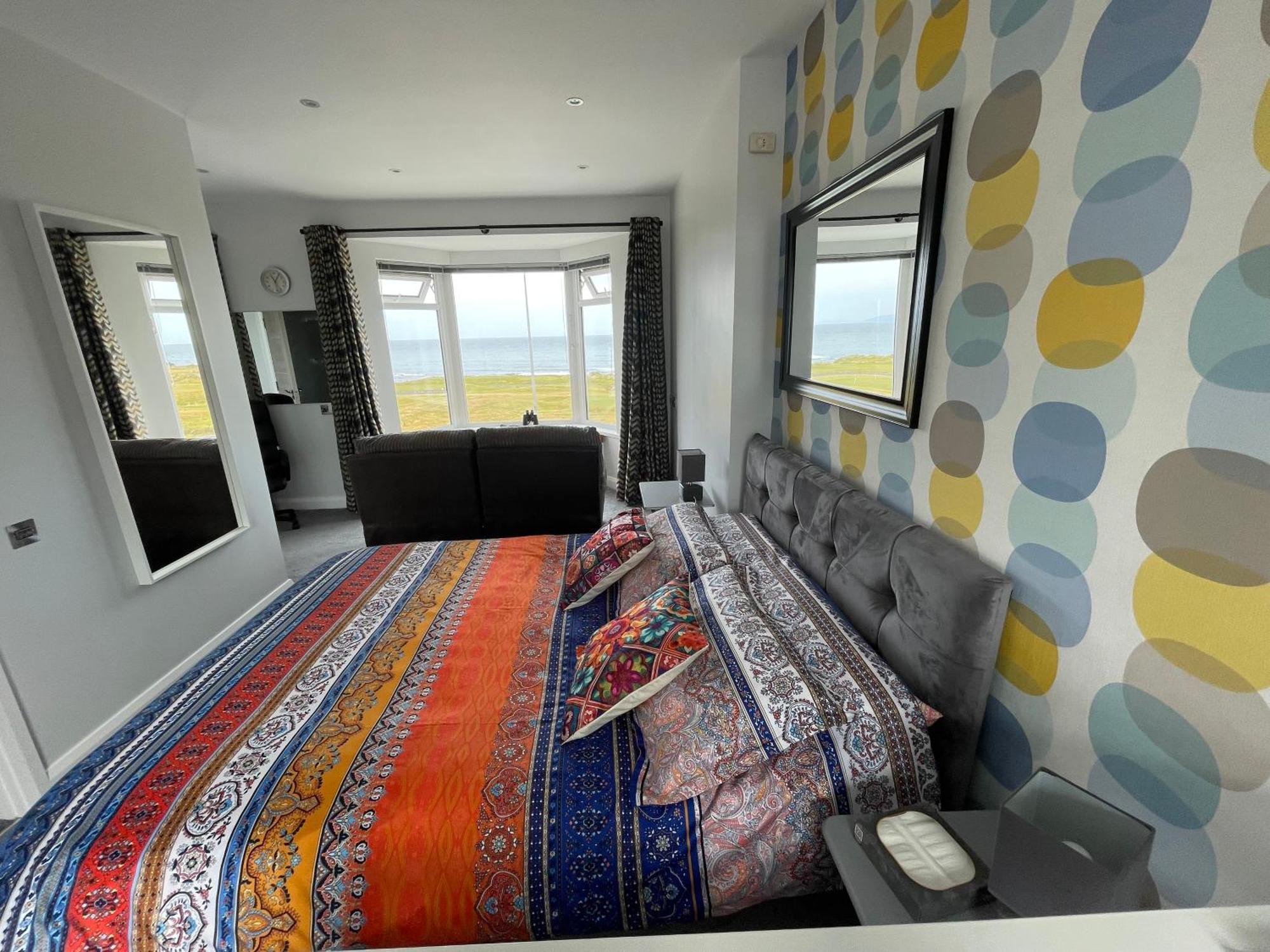 Number 5 Portrush Road, Portstewart Bed & Breakfast Exterior photo